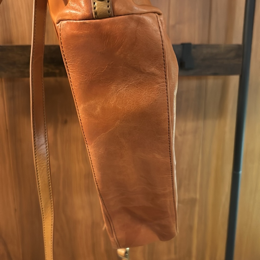 HOBO Brand Temper Fold Over  Brown Leather Crossbody Bag - Picture 6 of 6
